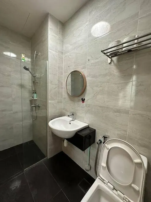 Spacious Sks Near Ciq, Smart Tv Johor Bahru 0*,  Malaysia