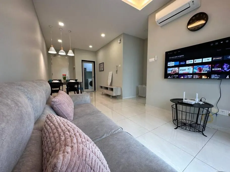 Apartment Spacious Sks Near Ciq, Smart Tv Johor Bahru Malaysia